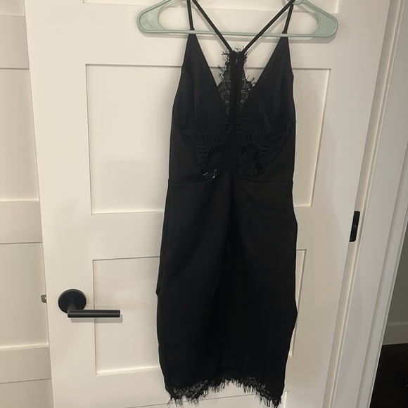 Astr Black Lace Midi Bodycon - Picture 6 of 8